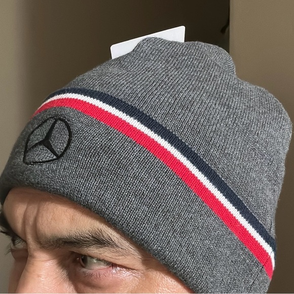 Mercedes AMG Petronas F1 Beanie Grey OSFA - Picture 6 of 6